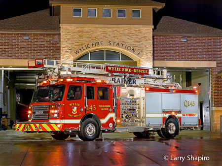 Wylie Fire Department Rosenbauer Commander Roadrunner quint Larry Shapiro photographer shapirophotography.net